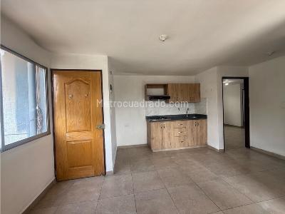 Apartamento de 2 alcobas en arriendo en La Pilarica, Medellín, 65 m² · foto 5 de 14