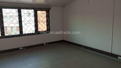 Casa de 5 alcobas en arriendo en Bulevar Las Villas, Bogotá, 305 m² · foto 12 de 19
