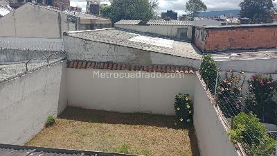 Casa de 5 alcobas en arriendo en Bulevar Las Villas, Bogotá, 305 m² · foto 17 de 19