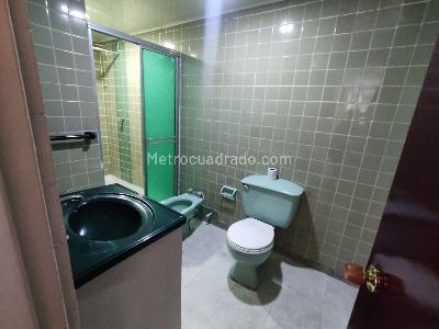 Apartamento de 4 alcobas en venta en Centro Eduardo Santos, Bogotá, 138 m² · foto 13 de 17