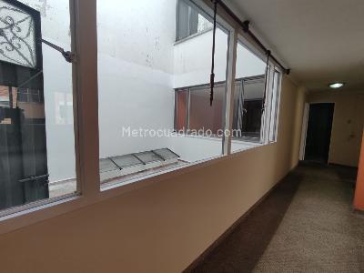 Apartamento de 4 alcobas en venta en Centro Eduardo Santos, Bogotá, 138 m² · foto 6 de 17