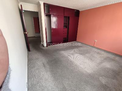 Apartamento de 4 alcobas en venta en Centro Eduardo Santos, Bogotá, 138 m² · foto 5 de 17
