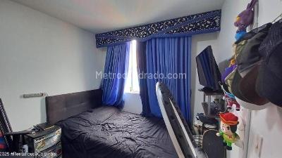 Apartamento en venta en Britalia Norte, Bogotá · foto 9 de 17