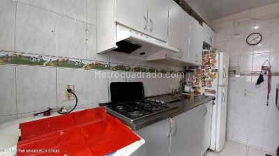 Apartamento en venta en Britalia Norte, Bogotá · foto 8 de 17