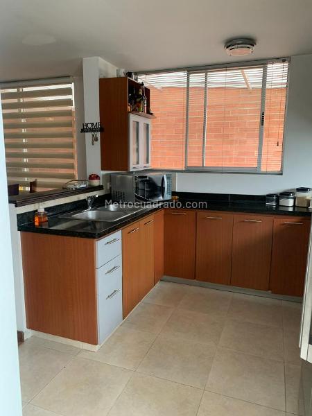 Casa – Manizales, Conjunto Cerrado San Marcel, Tesorito - Más