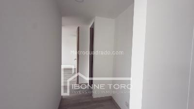 Apartamento en venta en Avenida Kevin Angel, Manizales · foto 4 de 9