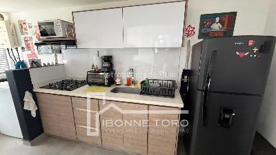 Apartamento de 3 alcobas en venta en Bosques De Niza, Manizales, 73 m² · foto 4 de 9