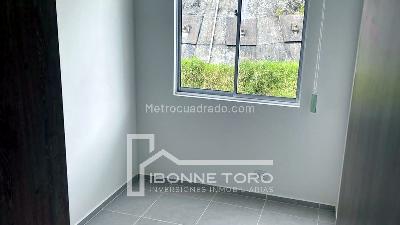 Apartamento de 3 alcobas en venta en La Toscana, Manizales, 60 m² · foto 10 de 13