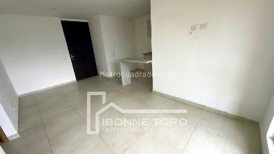 Apartamento de 3 alcobas en venta en Bella Suiza, Manizales, 59 m² · foto 3 de 10