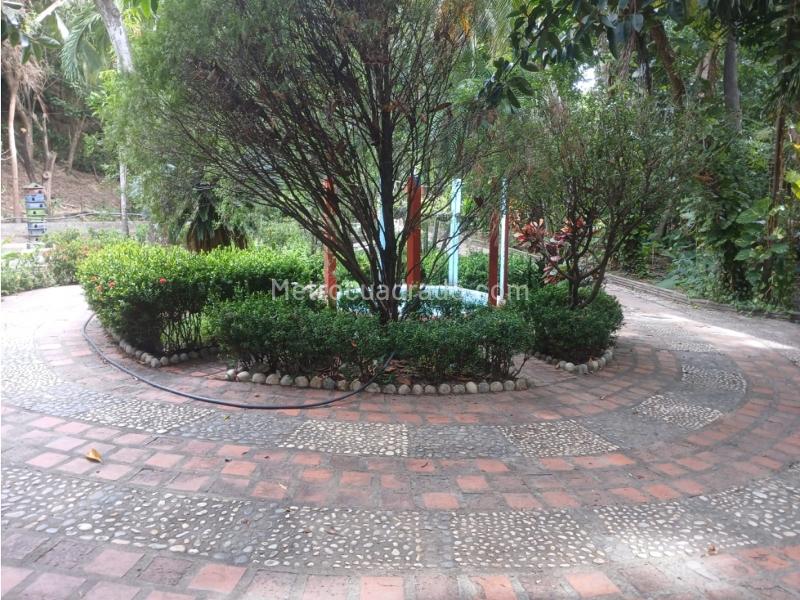 Lote en Venta, Bonda, Santa Marta - Más