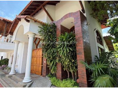 Casa de 4 alcobas en venta en Villa Campestre, Barranquilla, 300 m² · foto 2 de 8