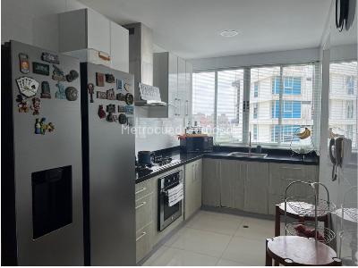 Apartamento de 3 alcobas en venta en Altos Del Parque, Barranquilla, 172 m² · foto 6 de 9