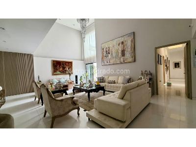 Casa de 5 alcobas en venta en Riomar, Barranquilla, 550 m² · foto 3 de 17