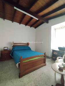 Casa de 5 alcobas en venta en Laureles, Medellín, 300 m² · foto 9 de 20