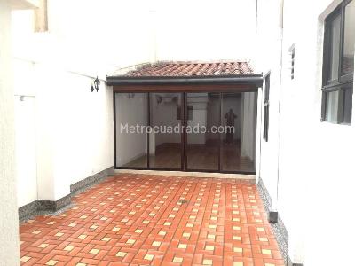 Apartamento de 3 alcobas en venta en Laureles, Medellín, 127 m² · foto 2 de 20