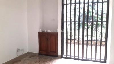 Apartamento de 3 alcobas en venta en Laureles, Medellín, 127 m² · foto 3 de 20