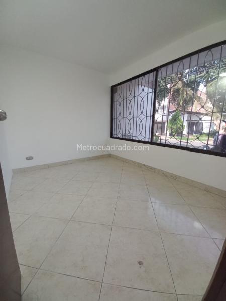 Casa Impresionante de 5 Alcobas con Parqueadero en El Velódromo - 6