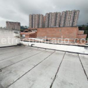 Casa de 3 alcobas en venta en Robledo, Medellín, 84 m² · foto 10 de 11