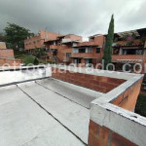 Casa de 3 alcobas en venta en Robledo, Medellín, 84 m² · foto 11 de 11