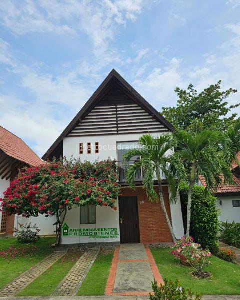 Charming 4BR House in Condominio Casa De Verano