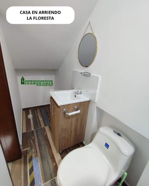 Casa Amplia de 5 Alcobas en Alquiler con 4 Baños en Floresta - 2