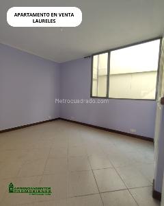 Apartamento de 2 alcobas en venta en Laureles, Medellín, 73 m² · foto 5 de 12