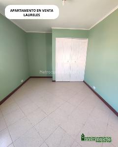 Apartamento de 2 alcobas en venta en Laureles, Medellín, 73 m² · foto 8 de 12