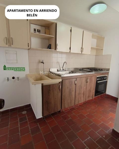 3BR Apartment in Belen Nogal with Service Room and Parking