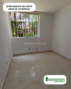 Apartamento de 3 alcobas en venta en Belen Loma De Los Bernal, Medellín, 77 m² · foto 10 de 18