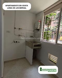 Apartamento de 3 alcobas en venta en Belen Loma De Los Bernal, Medellín, 77 m² · foto 15 de 18