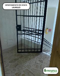 Apartamento en venta en Laureles, Medellín · foto 2 de 15