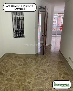 Apartamento en venta en Laureles, Medellín · foto 4 de 15