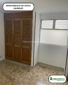 Apartamento en venta en Laureles, Medellín · foto 9 de 15