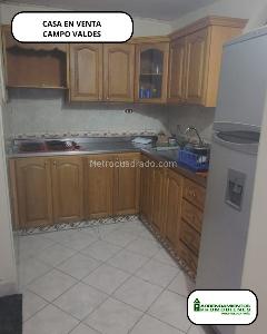 Casa de 4 alcobas en venta en Campo Valdes 1, Medellín, 108 m² · foto 2 de 20