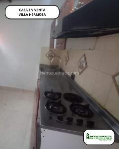 Casa de 3 alcobas en venta en Villa Hermosa, Medellín, 100 m² · foto 3 de 12
