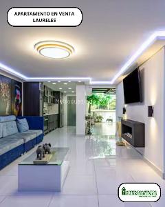Apartamento de 3 alcobas en venta en Laureles, Medellín, 202 m² · foto 3 de 14
