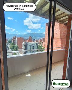 Apartamento de 3 alcobas en arriendo en Laureles, Medellín, 173 m² · foto 8 de 18