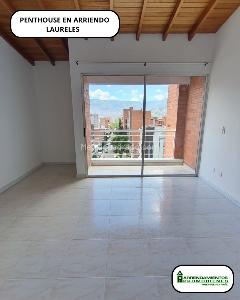 Apartamento de 3 alcobas en arriendo en Laureles, Medellín, 173 m² · foto 12 de 18