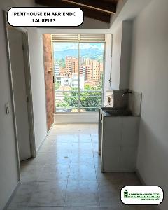 Apartamento de 3 alcobas en arriendo en Laureles, Medellín, 173 m² · foto 16 de 18