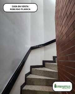 Casa de 3 alcobas en venta en La Pilarica, Medellín, 120 m² · foto 4 de 12