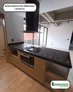 Apartamento de 2 alcobas en arriendo en Laureles, Medellín, 85 m² · foto 3 de 13