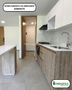 Apartamento de 3 alcobas en arriendo en San Jose, Sabaneta, 72 m² · foto 2 de 16