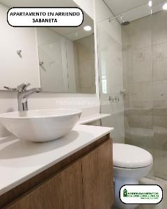 Apartamento de 3 alcobas en arriendo en San Jose, Sabaneta, 72 m² · foto 3 de 16