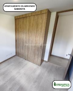 Apartamento de 3 alcobas en arriendo en San Jose, Sabaneta, 72 m² · foto 9 de 16
