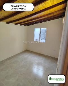Casa de 3 alcobas en venta en Campo Valdes 1, Medellín, 75 m² · foto 8 de 9