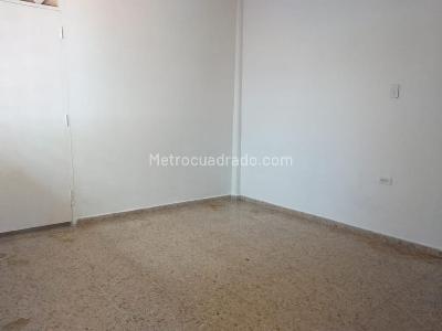 Casa de 5 alcobas en arriendo en La Floresta, Medellín, 230 m² · foto 8 de 20
