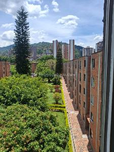 Apartamento en venta en Guayabal, Medellín · foto 3 de 12
