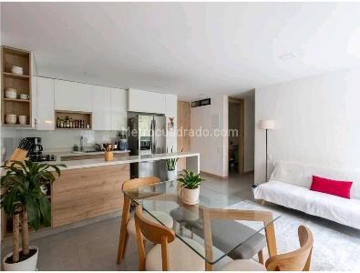 Apartamento de 3 alcobas en venta en Belen Nogal, Medellín, 83 m² · foto 4 de 5