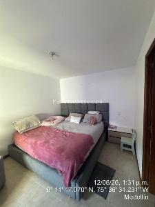Apartamento en venta en La Castellana, Medellín · foto 4 de 19
