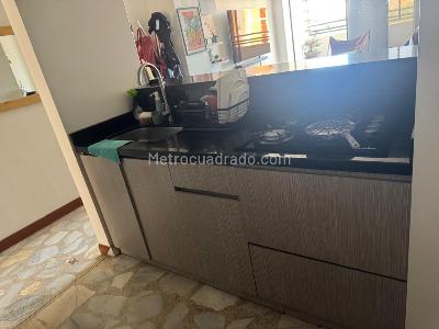 Apartaestudio en arriendo en La Castellana, Medellín, 58 m² · foto 6 de 14